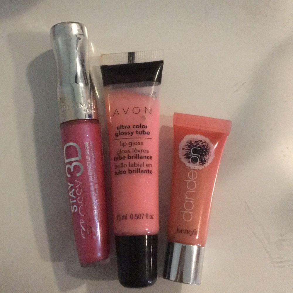 3 lipglosses